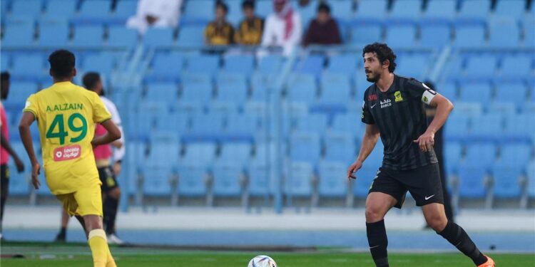 أخبار الدوري | قد يزامل لاعب الأهلي تقارير توضح تطورًا جديدًا بشأن مستقبل أحمد حجازي