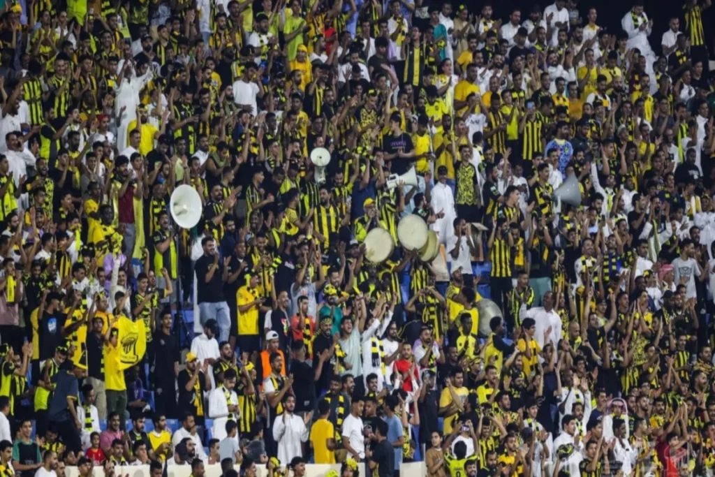 أخبار الدوري | ورطة في طريقها للفيفا بسبب جاياردو وكاسترو قانوني يرعب الاتحاد والنصر